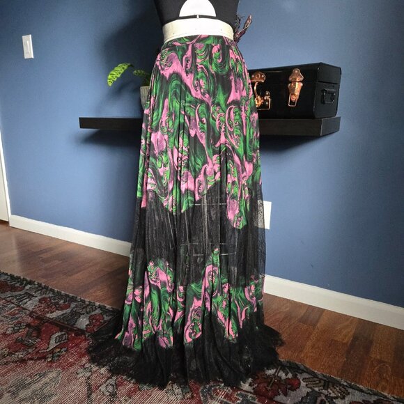 MCQ Alexander McQueen | Wave Print Skirt (Size IT 40 = US 4/6) - Picture 4 of 13